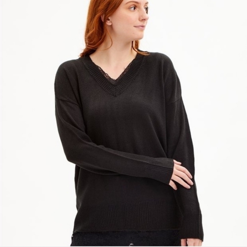 Evelyn Taylor Women's Black Lace Trim V-Neck Sweater Size 3X NWT
